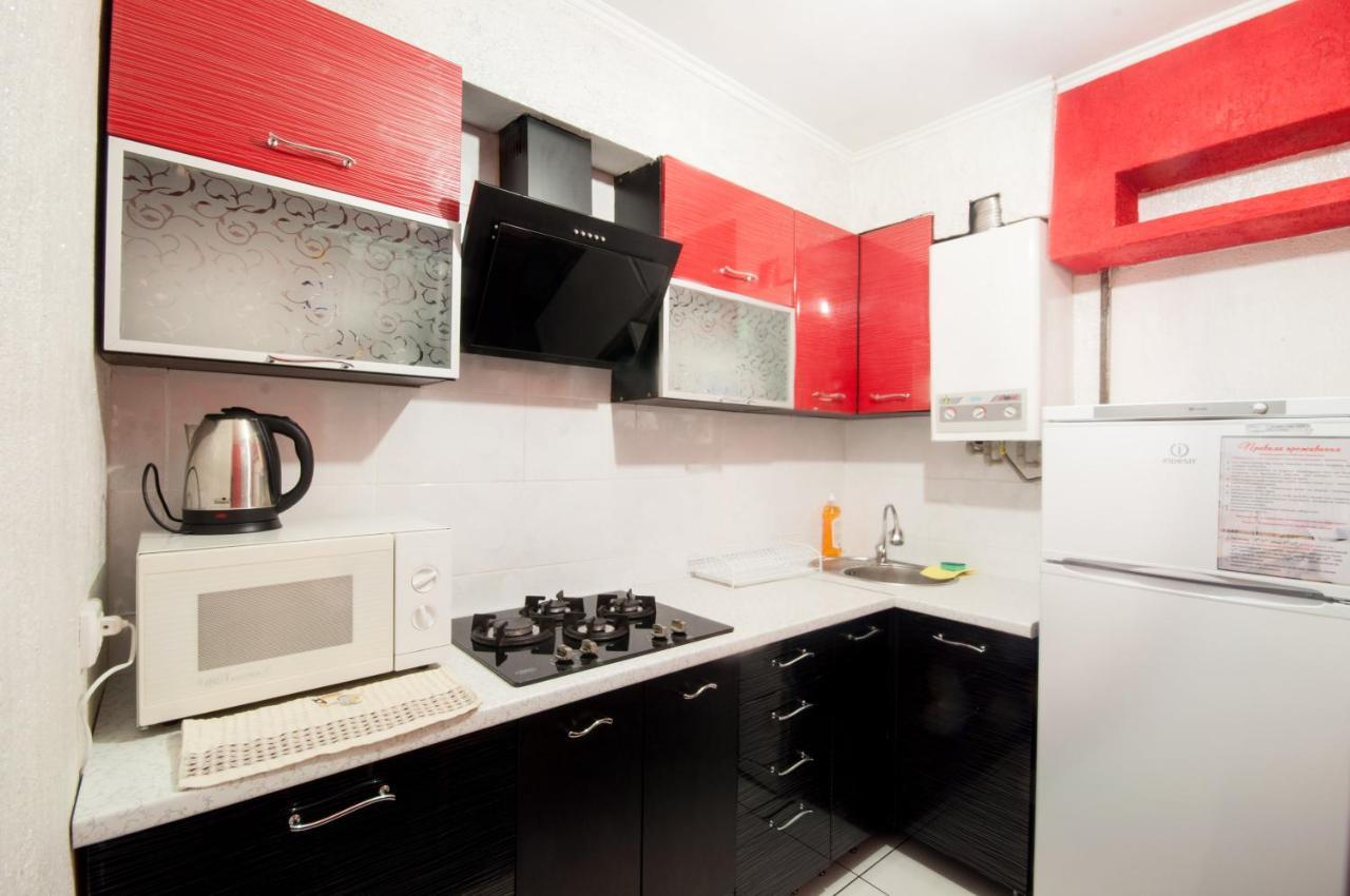 Prospekt Svobody 40 Apartamento Uzhhorod Exterior foto