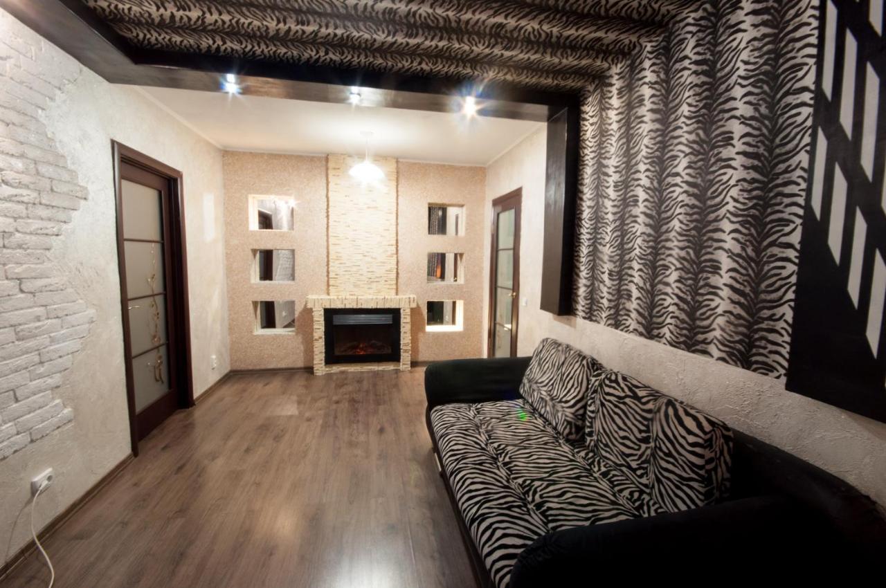 Prospekt Svobody 40 Apartamento Uzhhorod Exterior foto